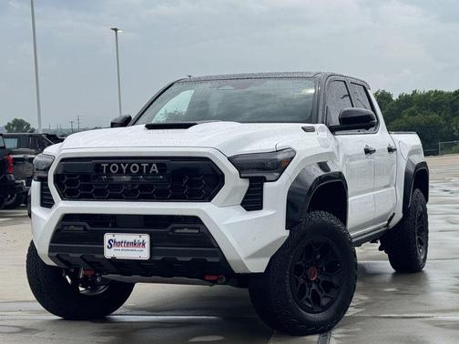Ice Cap w/Black Roof 2026 Toyota Tacoma Hybrid TRD Pro