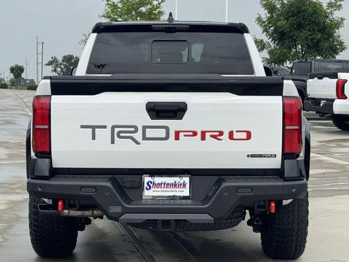 Ice Cap w/Black Roof 2026 Toyota Tacoma Hybrid TRD Pro