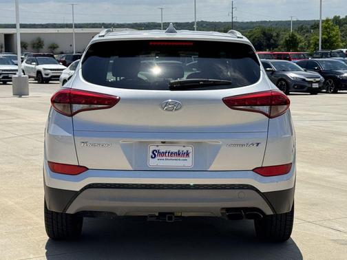 Molten Silver 2018 Hyundai TUCSON Limited