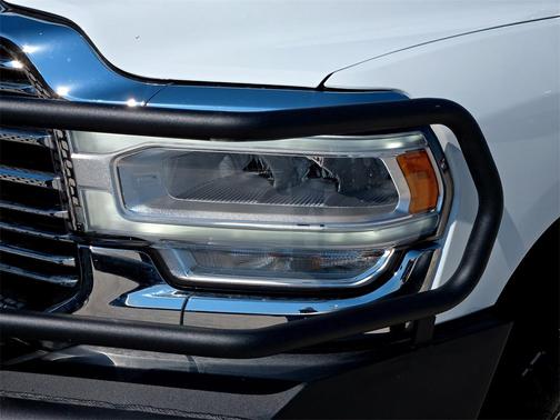 2024 RAM 2500 Laramie Crew Cab 4x4 6'4' Box