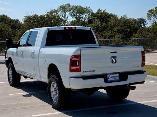 2024 RAM 2500 Laramie Crew Cab 4x4 6'4' Box