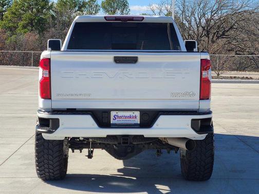 Iridescent Pearl Tricoat 2021 Chevrolet Silverado 2500 High Country