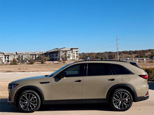 2025 Mazda CX-70 PHEV Premium Package