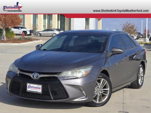 2016 Toyota Camry SE