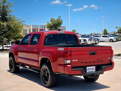 2022 Toyota Tacoma SR