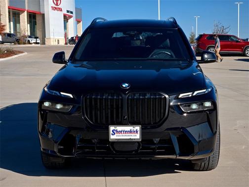 2024 BMW X7 xDrive40i