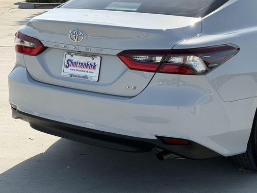 Ice Edge 2023 Toyota Camry LE