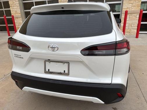 Wind Chill Pearl 2026 Toyota Corolla Cross L