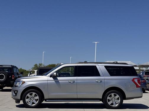 Iconic Silver Metallic 2021 Ford Expedition Max XLT