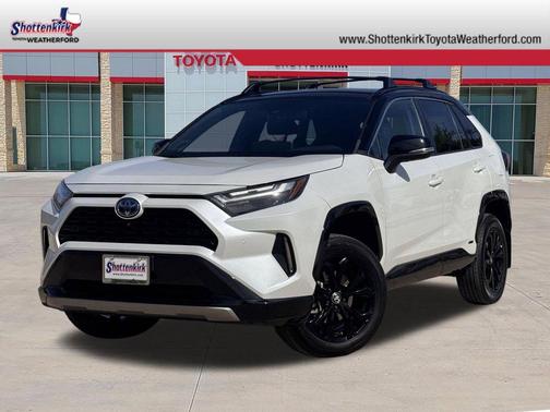 Wind Chill Pearl/Midnight Black Metallic 2023 Toyota RAV4 Hybrid SE