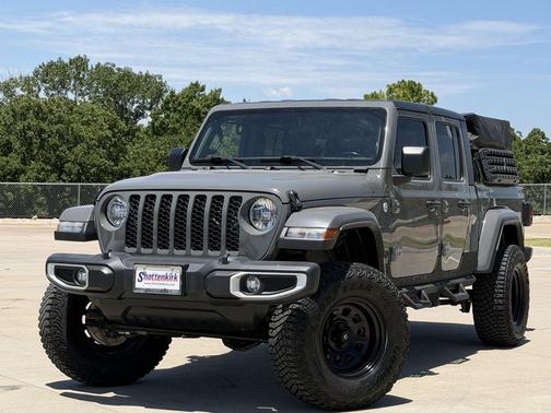 Sting-Gray Clearcoat 2021 Jeep Gladiator Sport S
