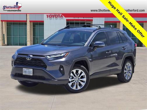 2025 Toyota RAV4 XLE Premium