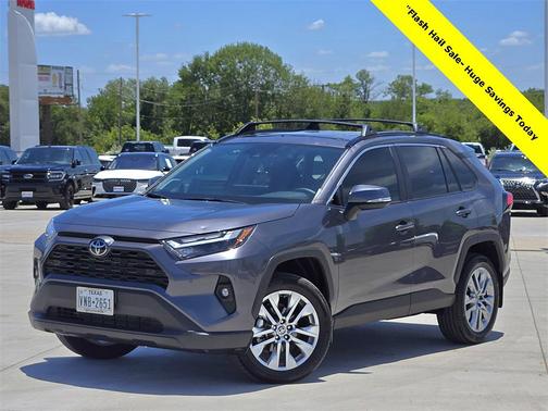 2025 Toyota RAV4 XLE Premium