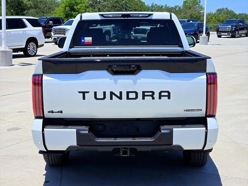 2025 Toyota Tundra Hybrid Platinum