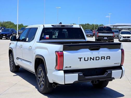 2025 Toyota Tundra Hybrid Platinum