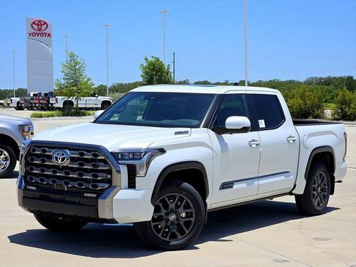 2025 Toyota Tundra Hybrid Platinum