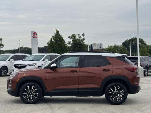 Dark Copper Metallic 2021 Chevrolet Trailblazer ACTIV