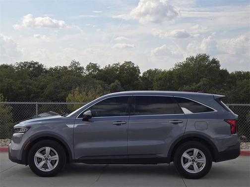 2021 Kia Sorento LX