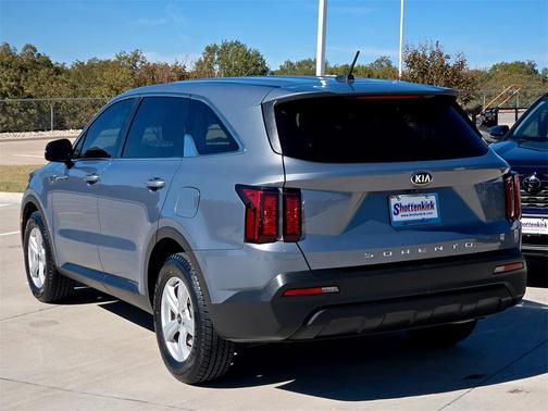 2021 Kia Sorento LX