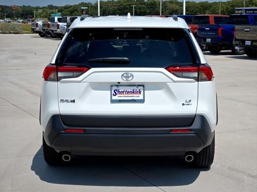 2025 Toyota RAV4 Hybrid LE
