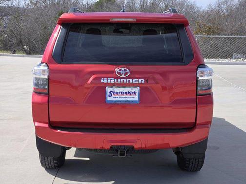 Barcelona Red Metallic 2022 Toyota 4Runner SR5 Premium