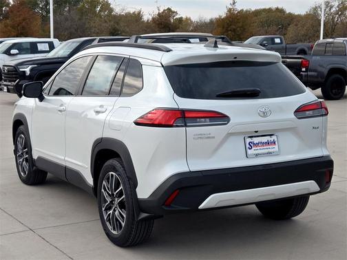 2026 Toyota Corolla Cross XLE