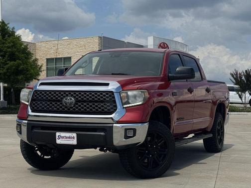 Barcelona Red Metallic 2018 Toyota Tundra SR5
