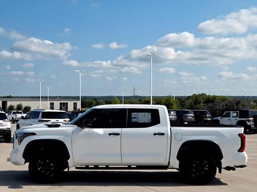 2025 Toyota Tundra Hybrid 1794 Edition