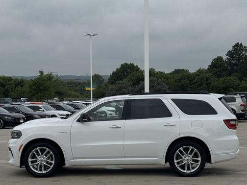 White Knuckle Clearcoat 2023 Dodge Durango R/T Plus RWD
