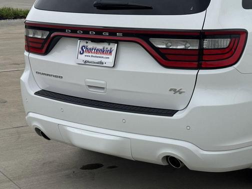 White Knuckle Clearcoat 2023 Dodge Durango R/T Plus RWD