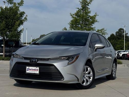 Classic Silver Metallic 2024 Toyota Corolla LE
