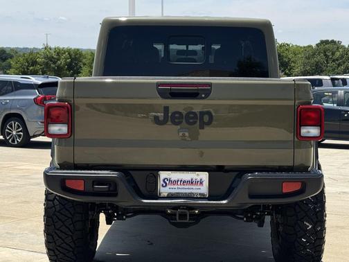 41 2025 Jeep Gladiator Nighthawk