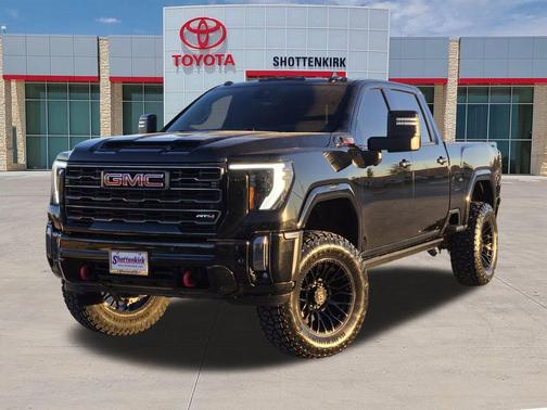 Onyx Black 2024 GMC Sierra 2500 AT4