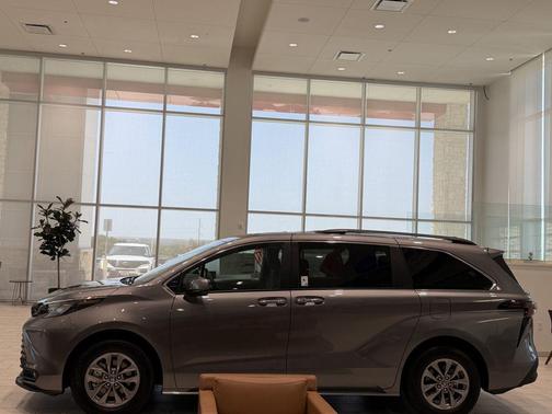 Heavy Metal 2026 Toyota Sienna XLE