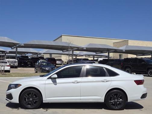 2024 Volkswagen Jetta 1.5T SE