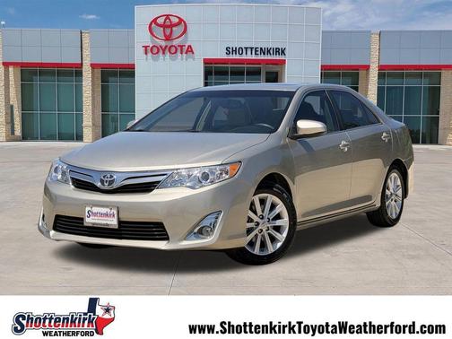 Creme Brulee 2014 Toyota Camry XLE