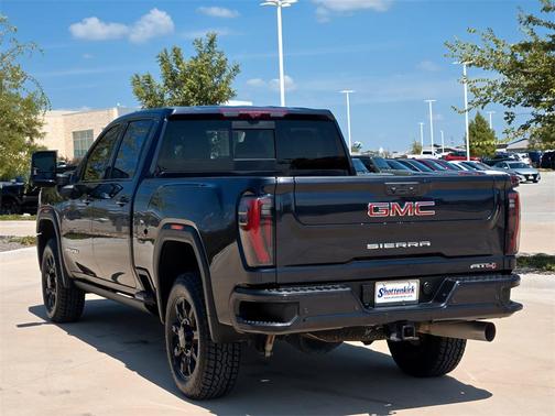 2024 GMC Sierra 2500 AT4