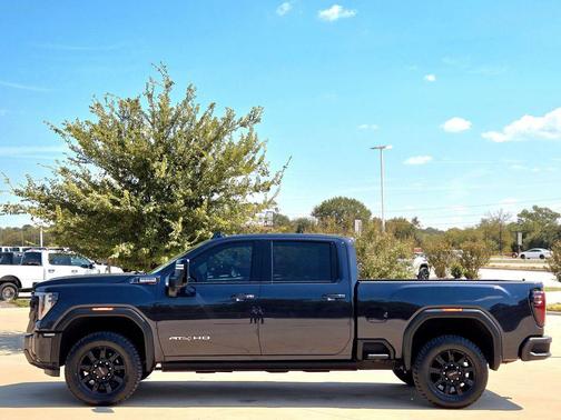 2024 GMC Sierra 2500 AT4