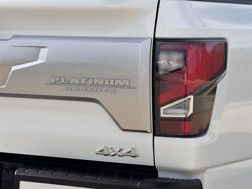 2024 Nissan Titan Platinum Reserve