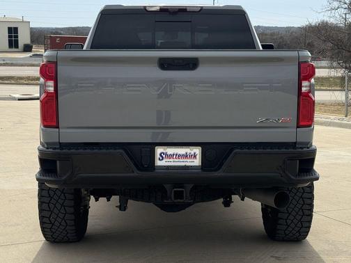 2024 Chevrolet Silverado 2500 4WD Crew Cab Standard Bed ZR2