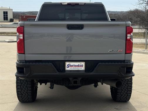 2024 Chevrolet Silverado 2500 4WD Crew Cab Standard Bed ZR2