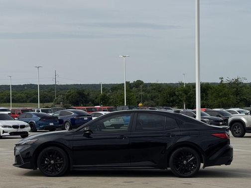 Midnight Black Metallic 2025 Toyota Camry SE