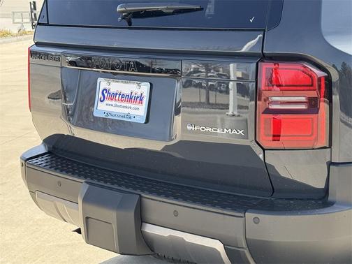 2025 Toyota Land Cruiser Base