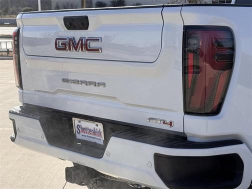 2024 GMC Sierra 2500 AT4