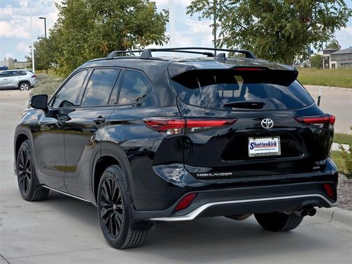 2024 Toyota Highlander XSE