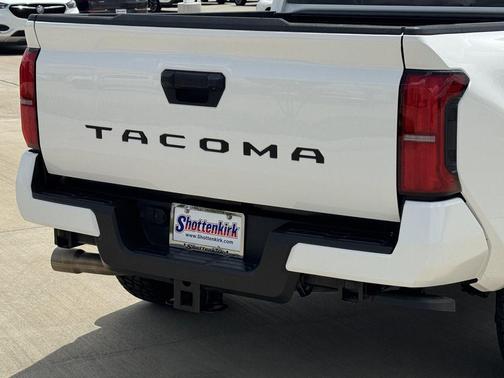 Ice Cap 2024 Toyota Tacoma SR5
