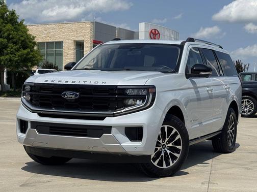 Silver Metallic 2025 Ford Expedition Platinum