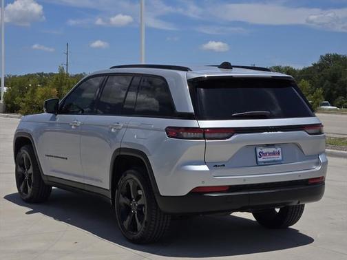 2023 Jeep Grand Cherokee Altitude