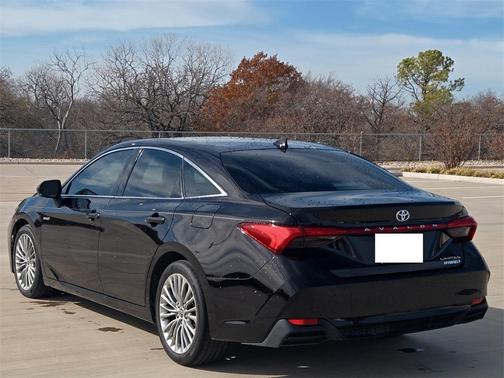 2021 Toyota Avalon Hybrid Limited