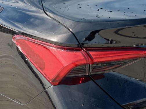 2021 Toyota Avalon Hybrid Limited